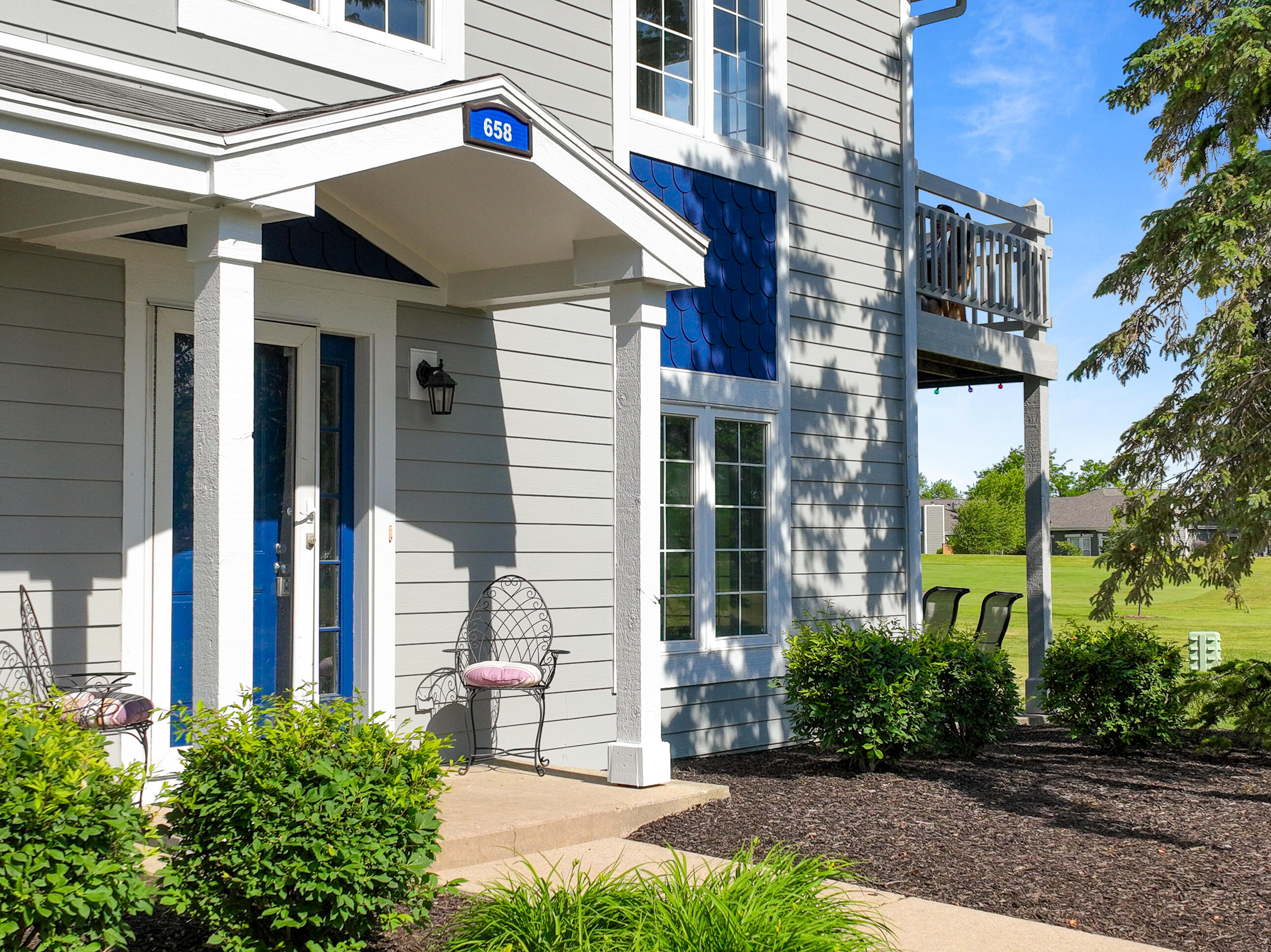 658 Geneva National Ave N Unit: 6-35