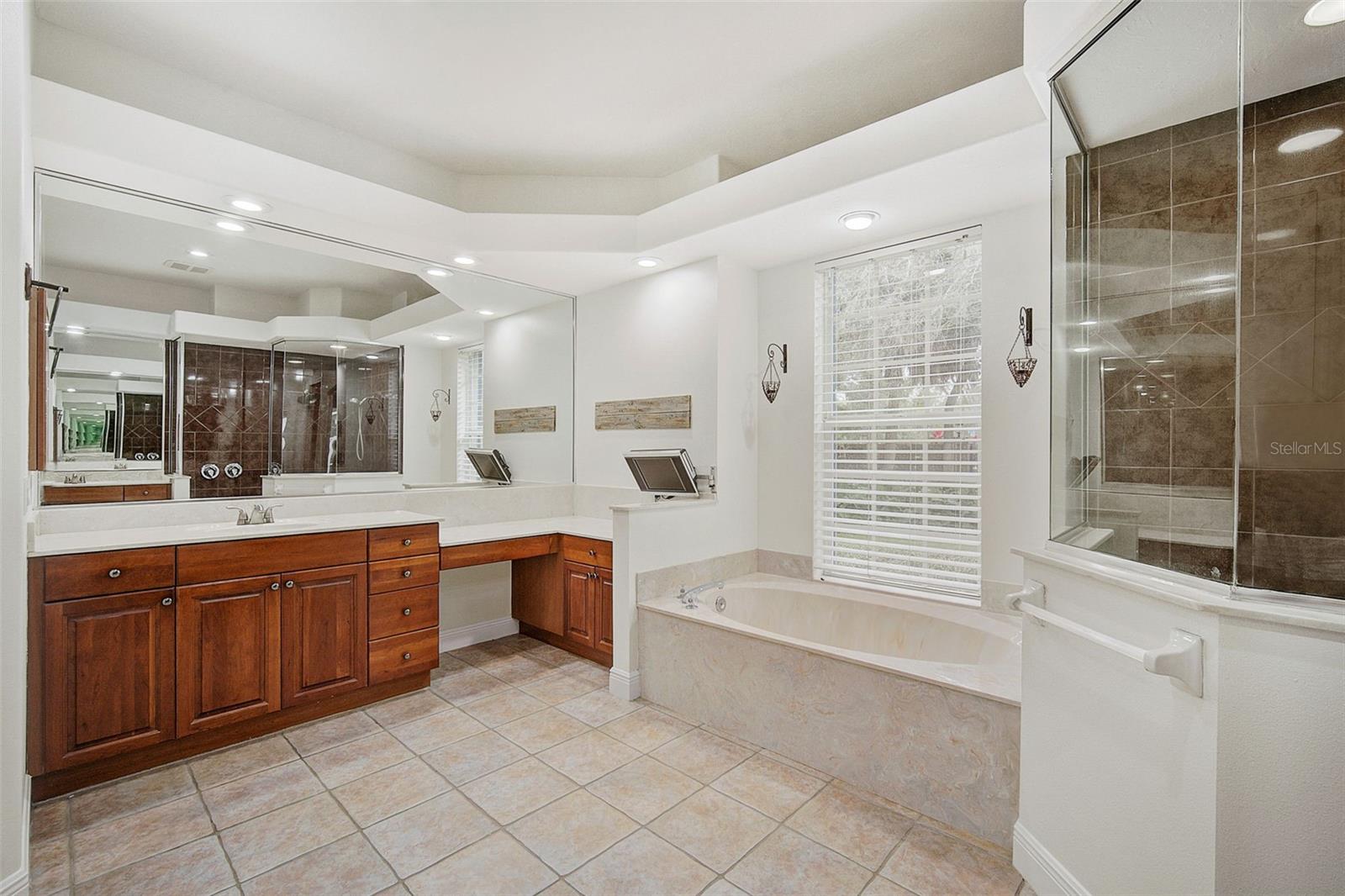 4793 BAYCEDAR LANE