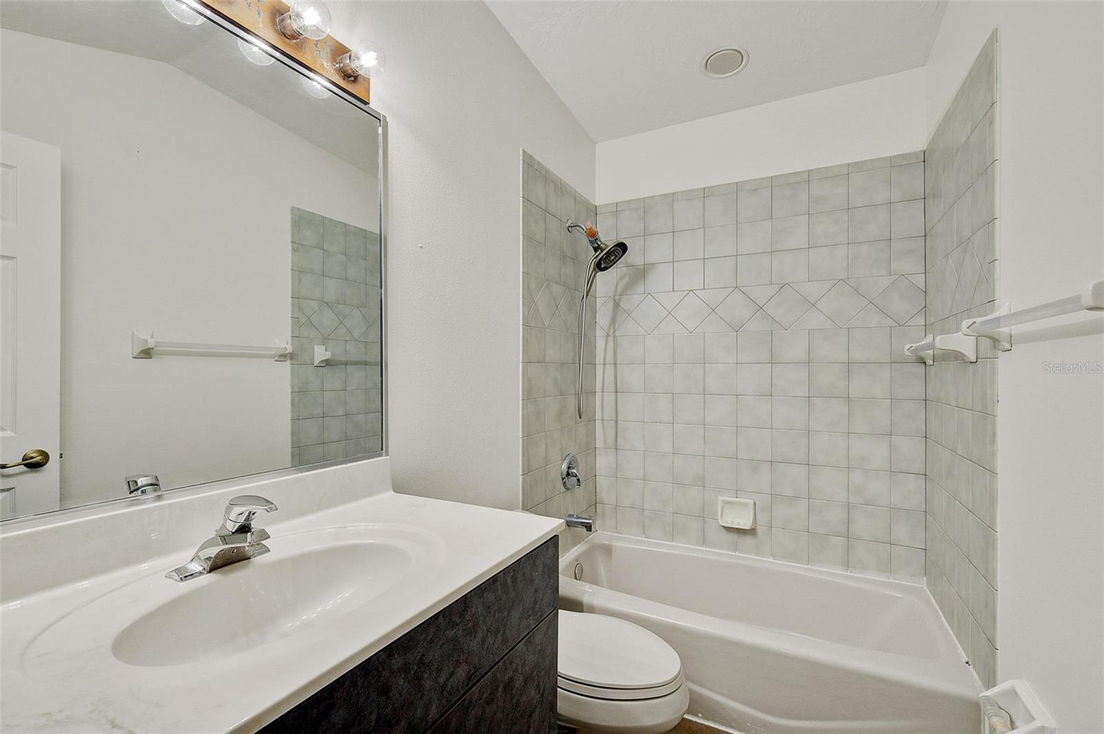 4793 BAYCEDAR LANE