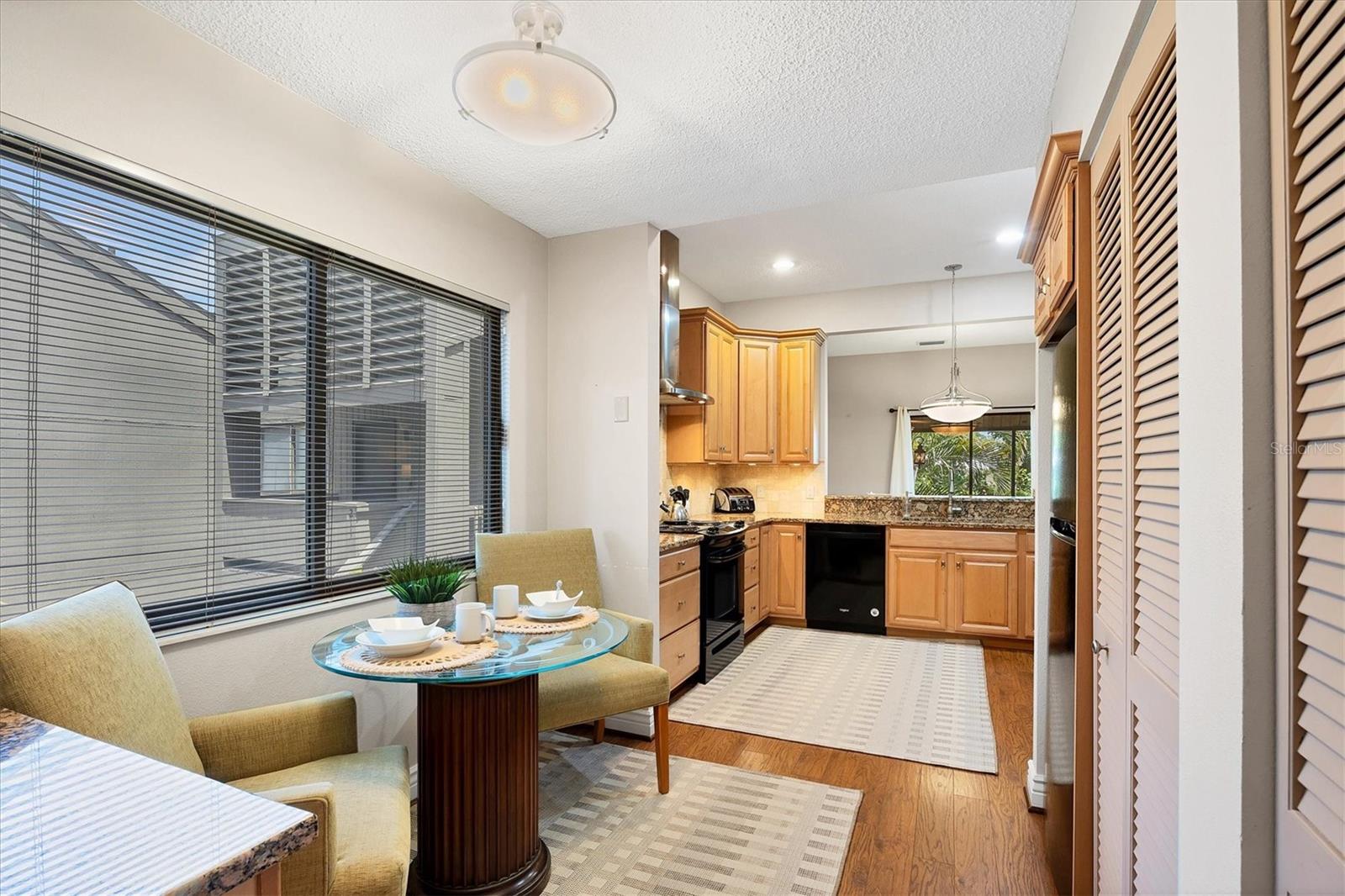 207 WOODLAND DR #207