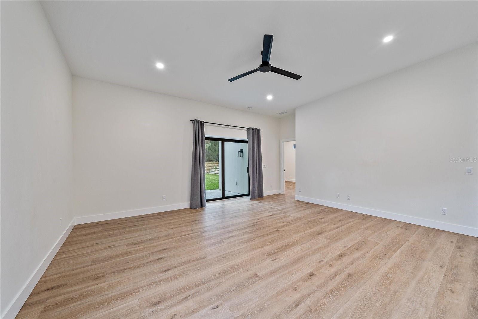 207 CHANDLER RD