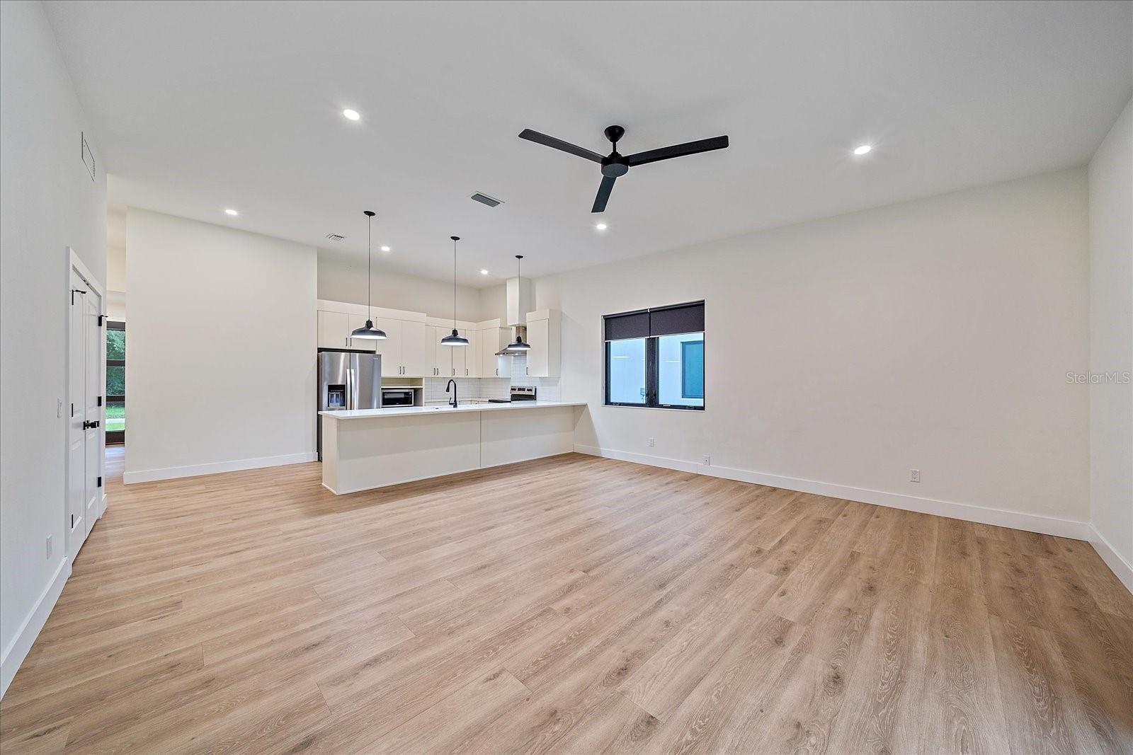 207 CHANDLER RD