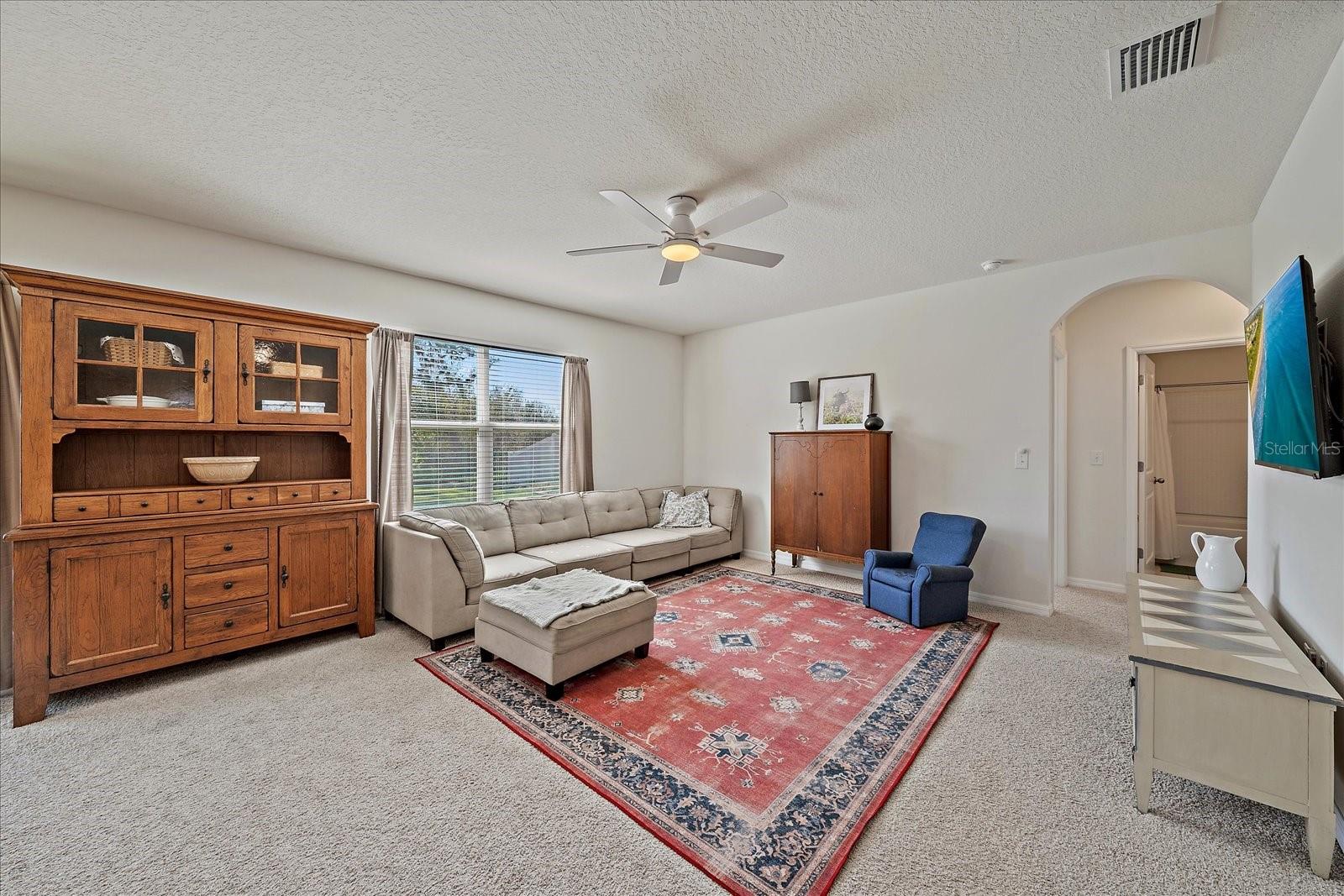 2819 GREENLEAF TER