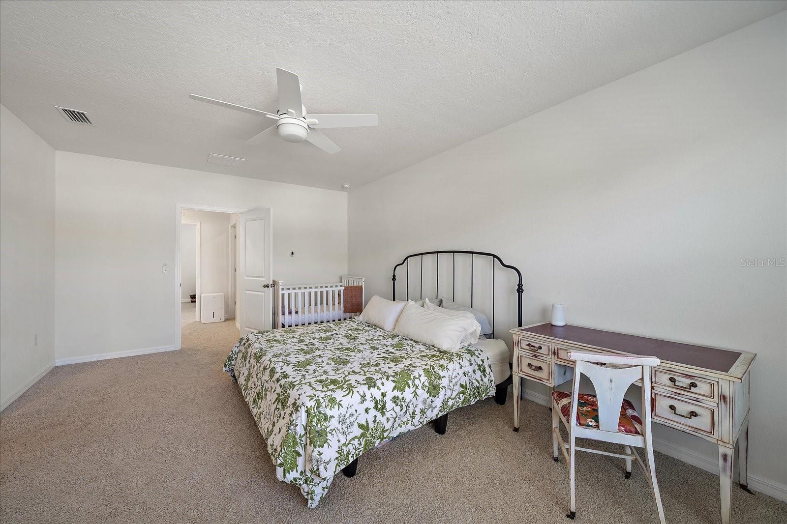 2819 GREENLEAF TER