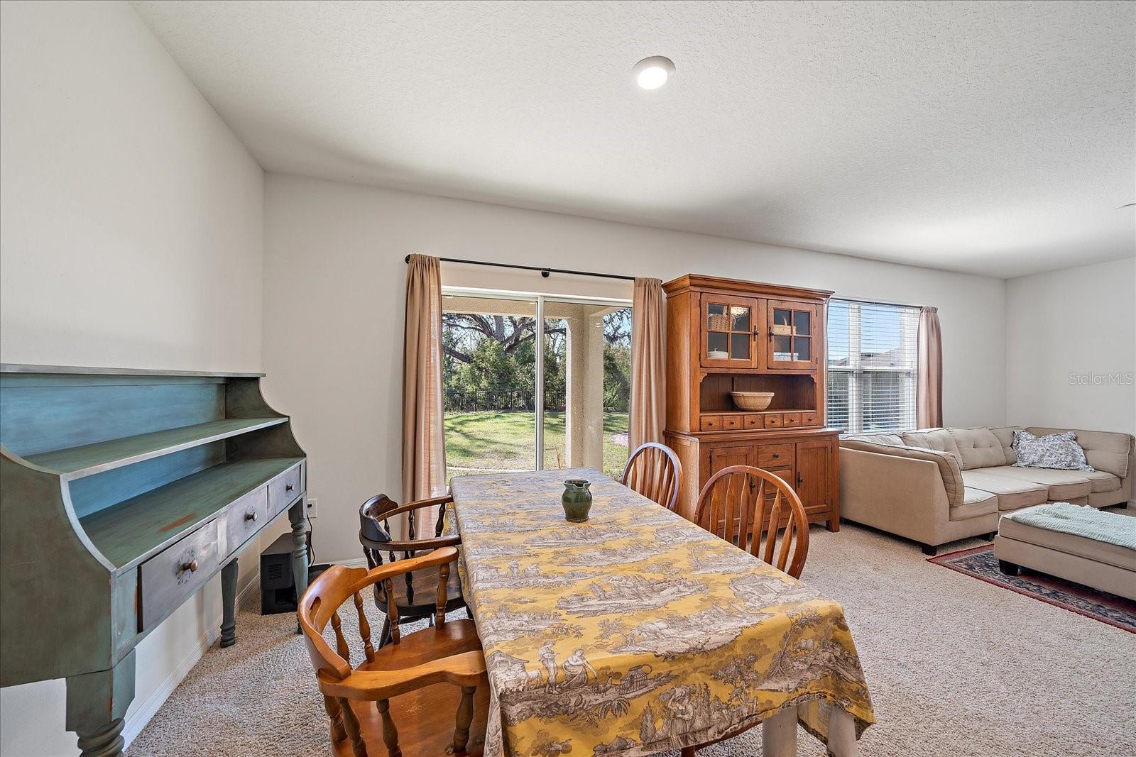 2819 GREENLEAF TER