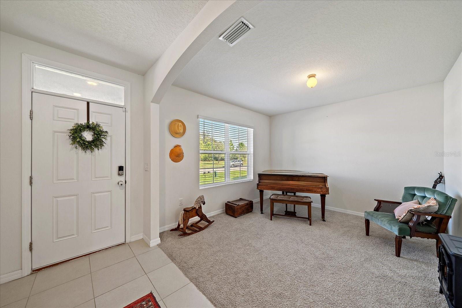 2819 GREENLEAF TER