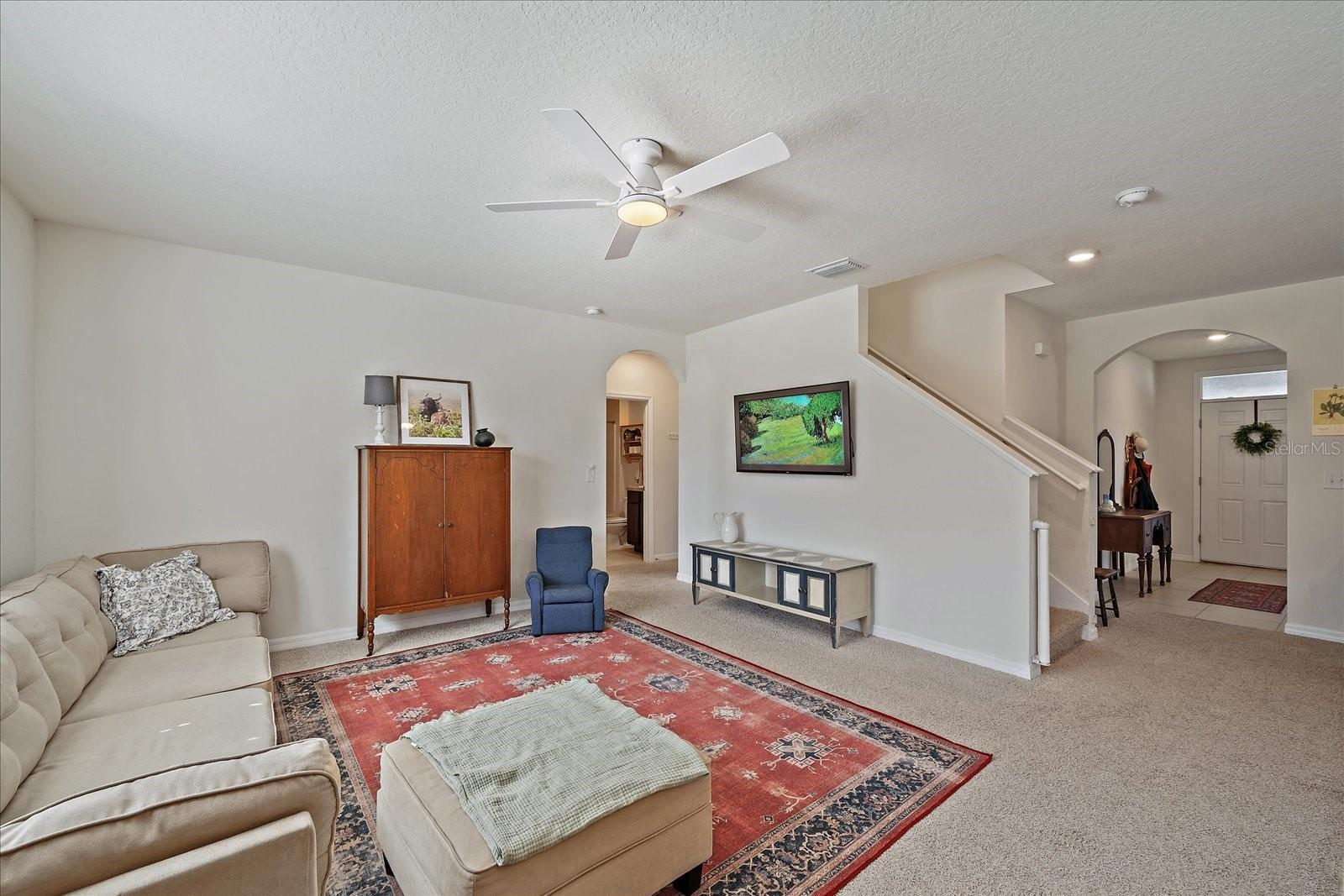 2819 GREENLEAF TER