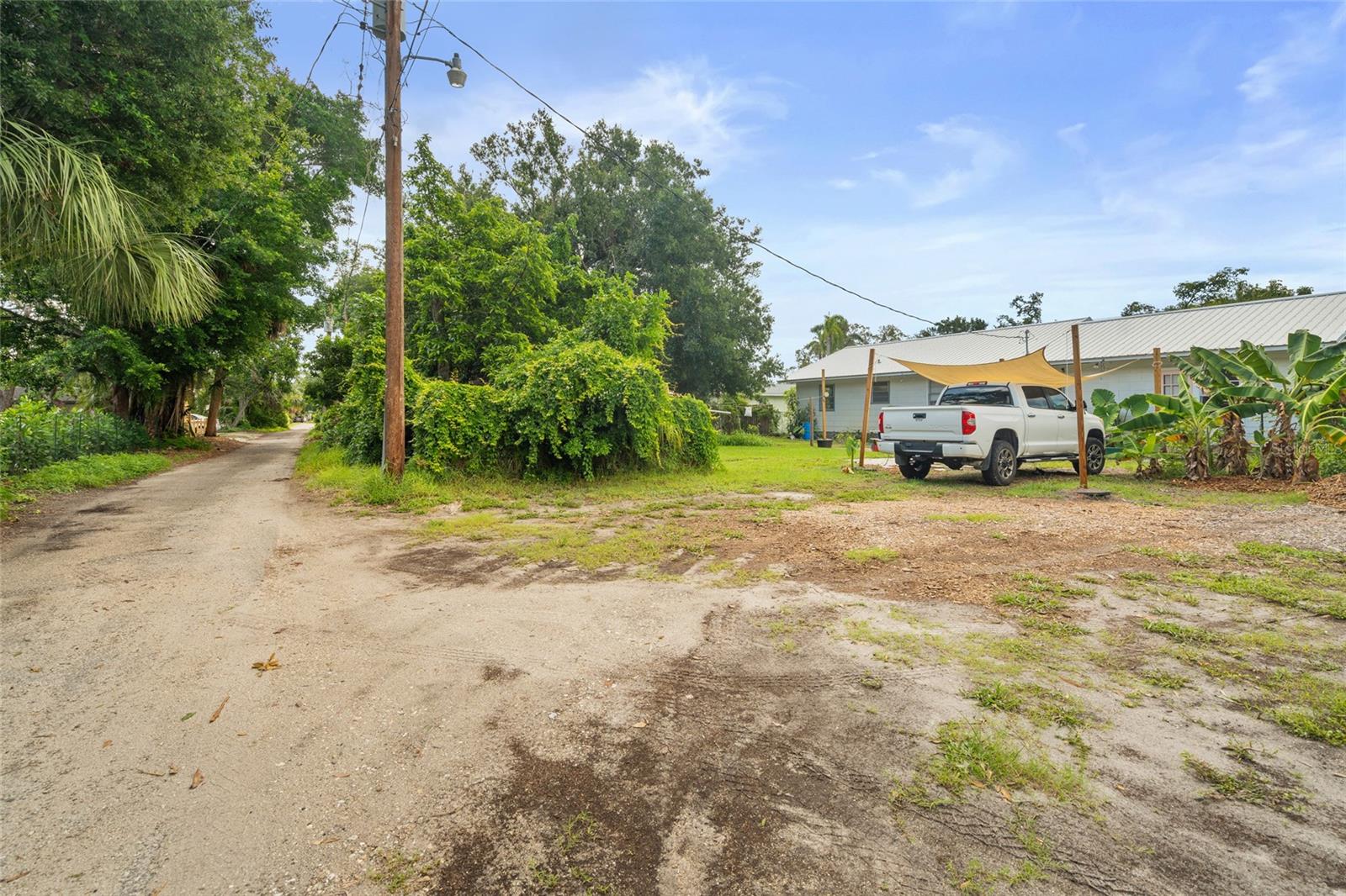 2302 8TH AVE W
