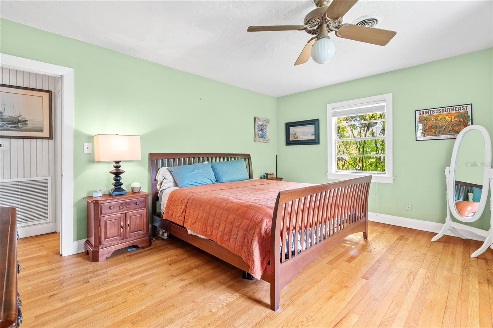 2302 8TH AVE W