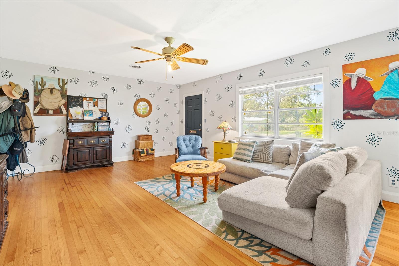 2302 8TH AVE W