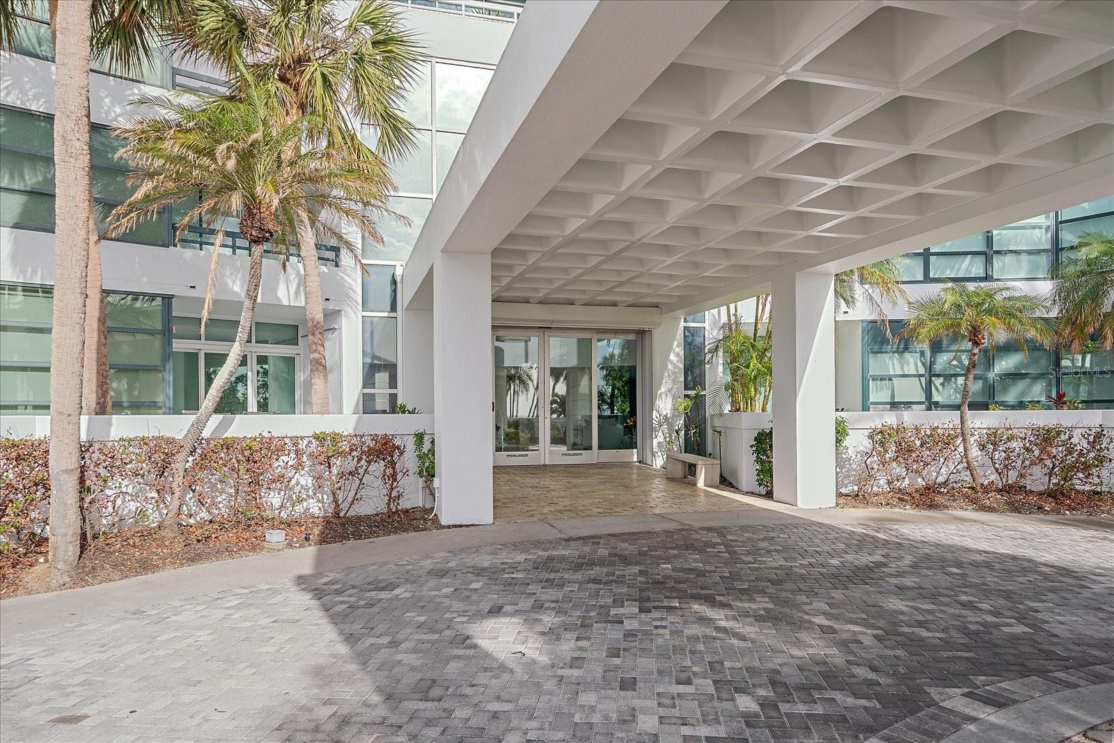 888 BLVD OF THE ARTS #1008