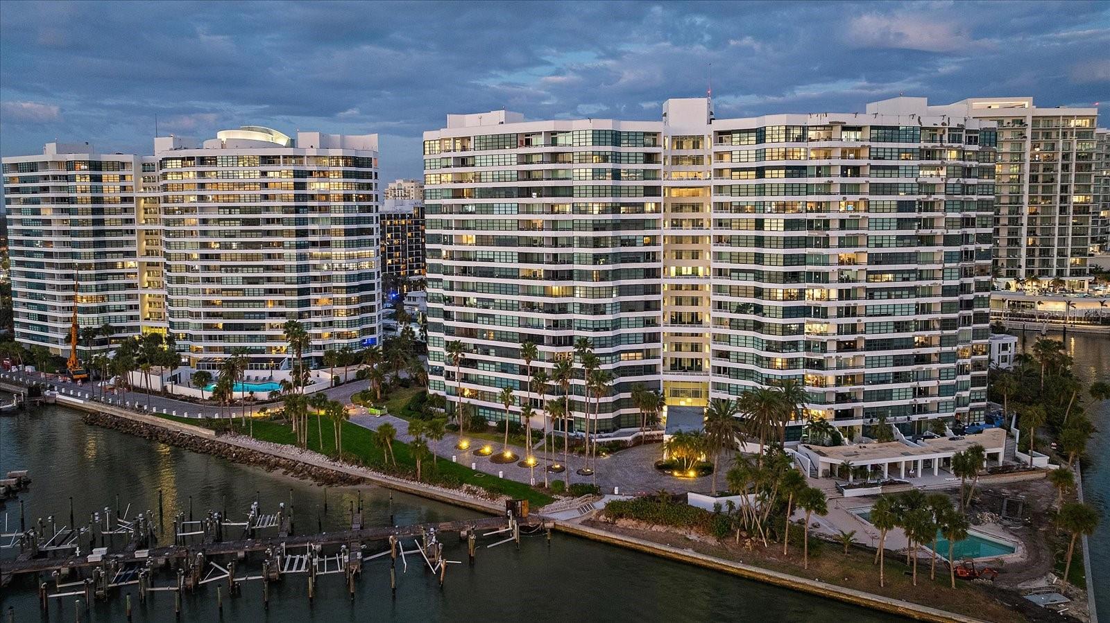 888 BLVD OF THE ARTS #1008