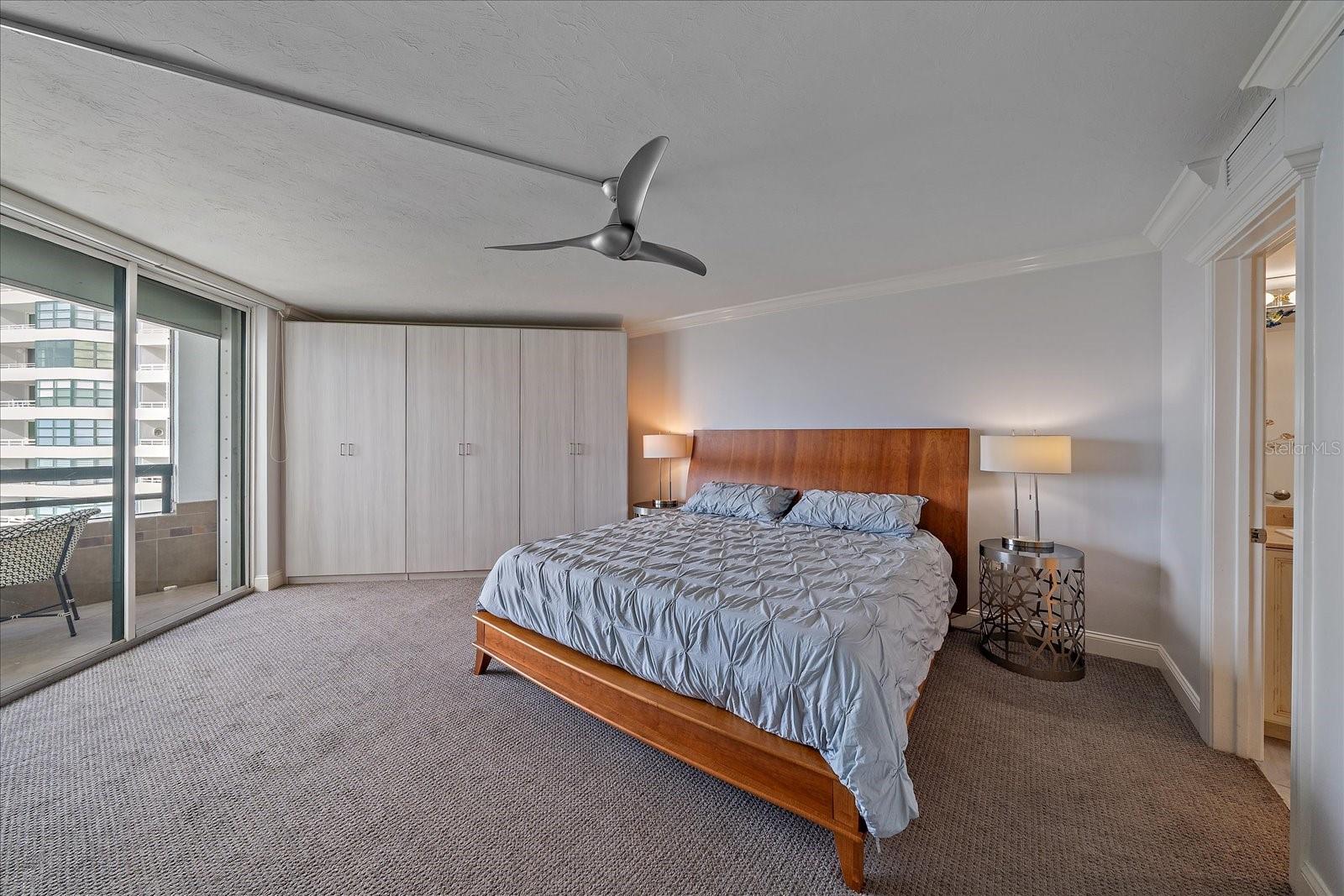 888 BLVD OF THE ARTS #1008