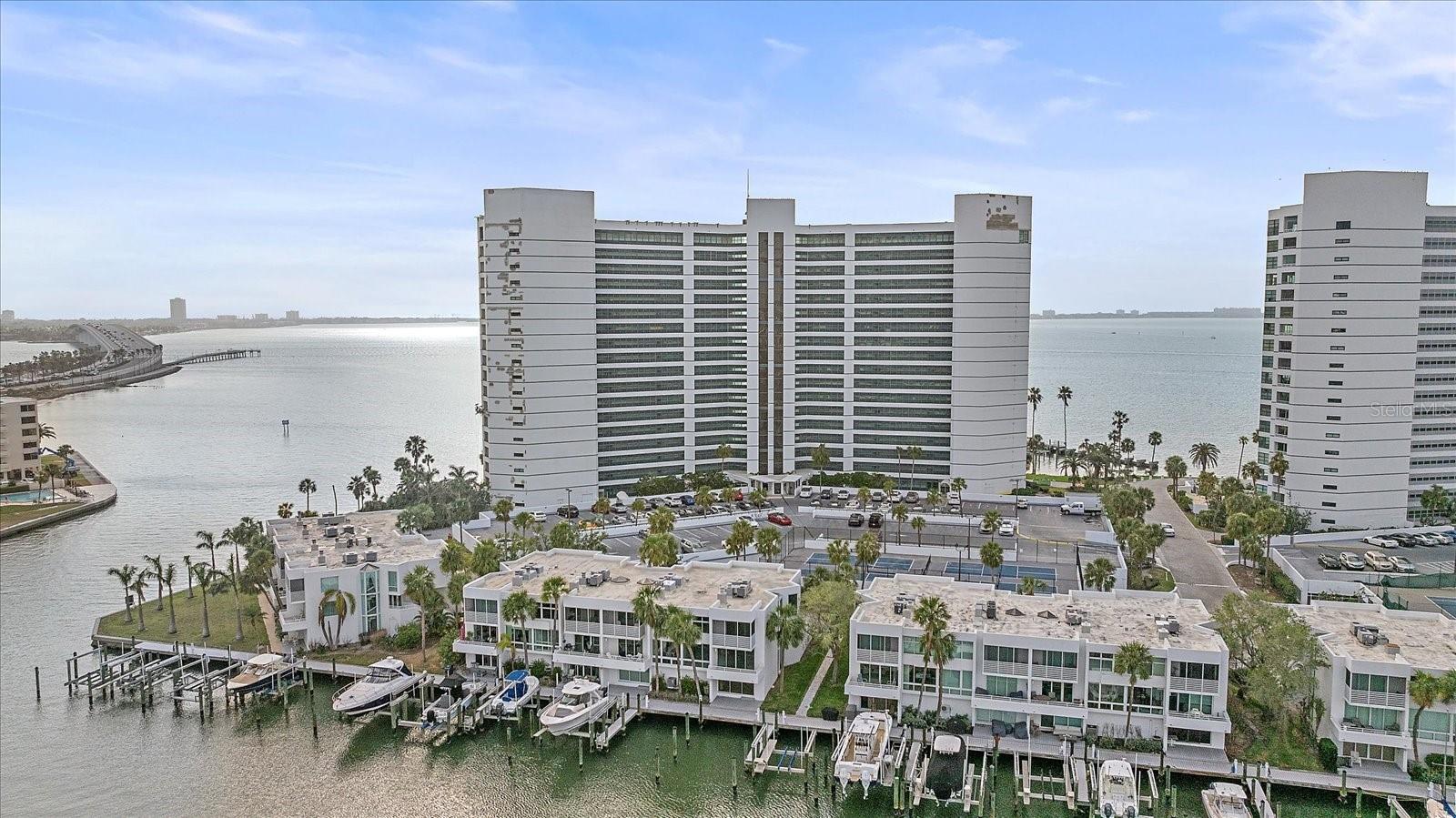 888 BLVD OF THE ARTS #1008