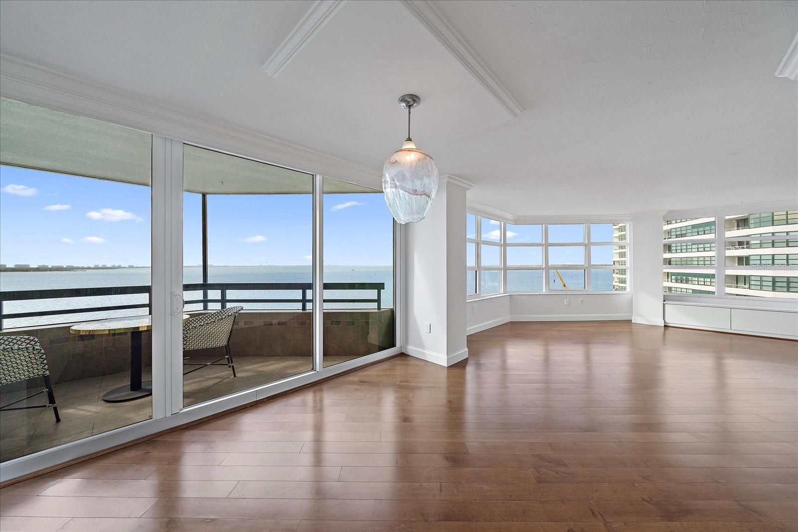 888 BLVD OF THE ARTS #1008