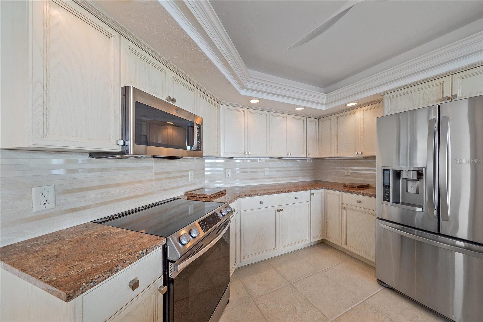 888 BLVD OF THE ARTS #1008