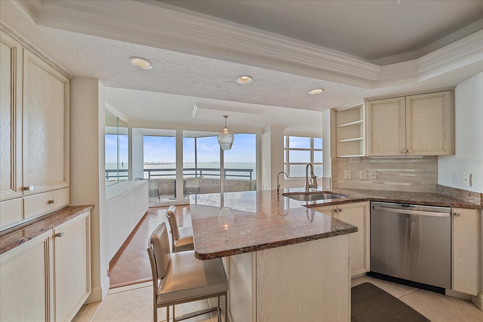 888 BLVD OF THE ARTS #1008