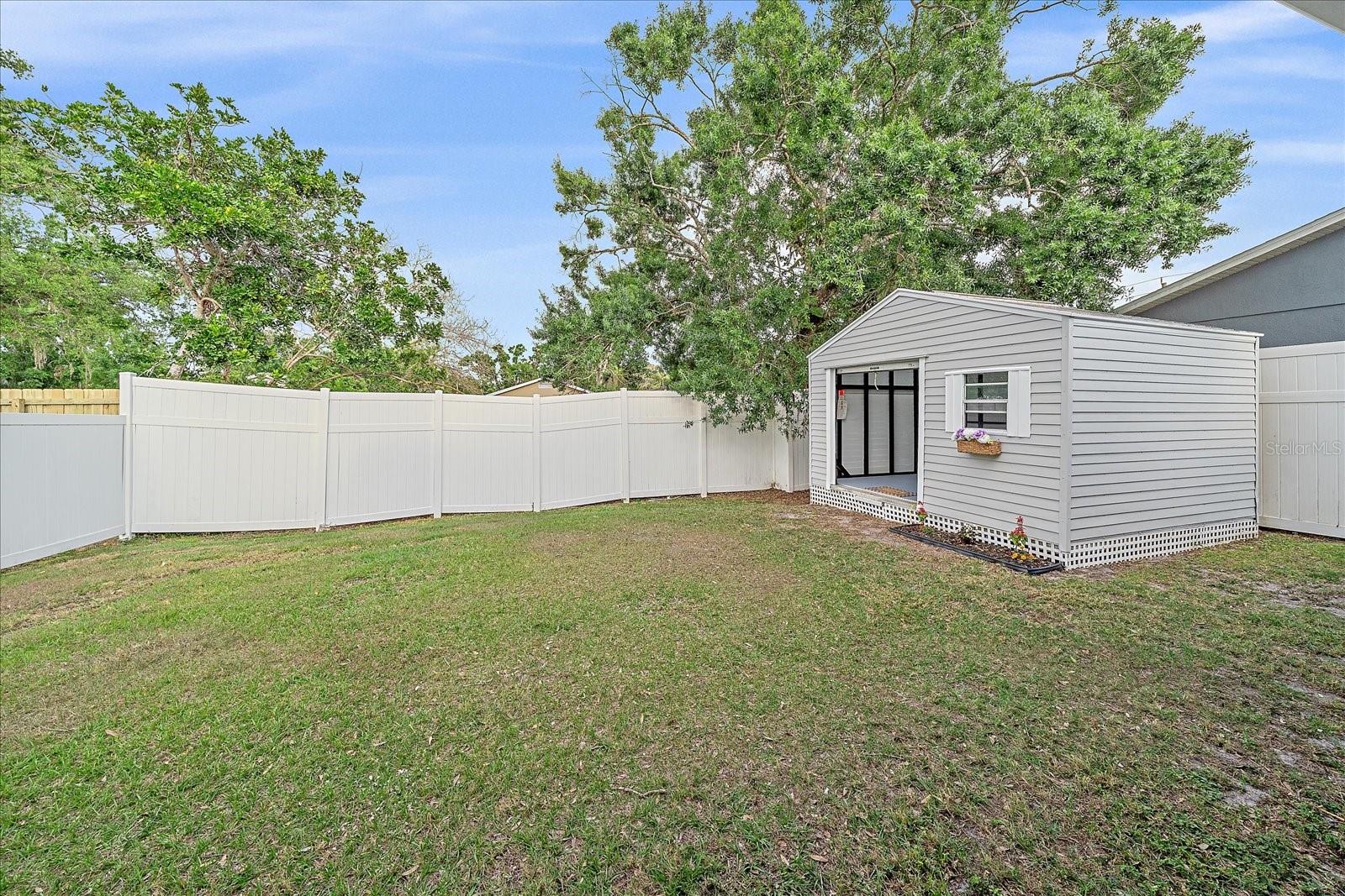 867 BACON AVE