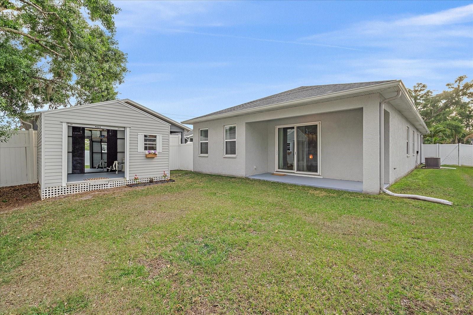 867 BACON AVE