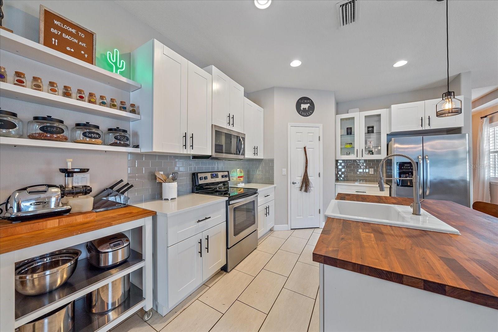 867 BACON AVE