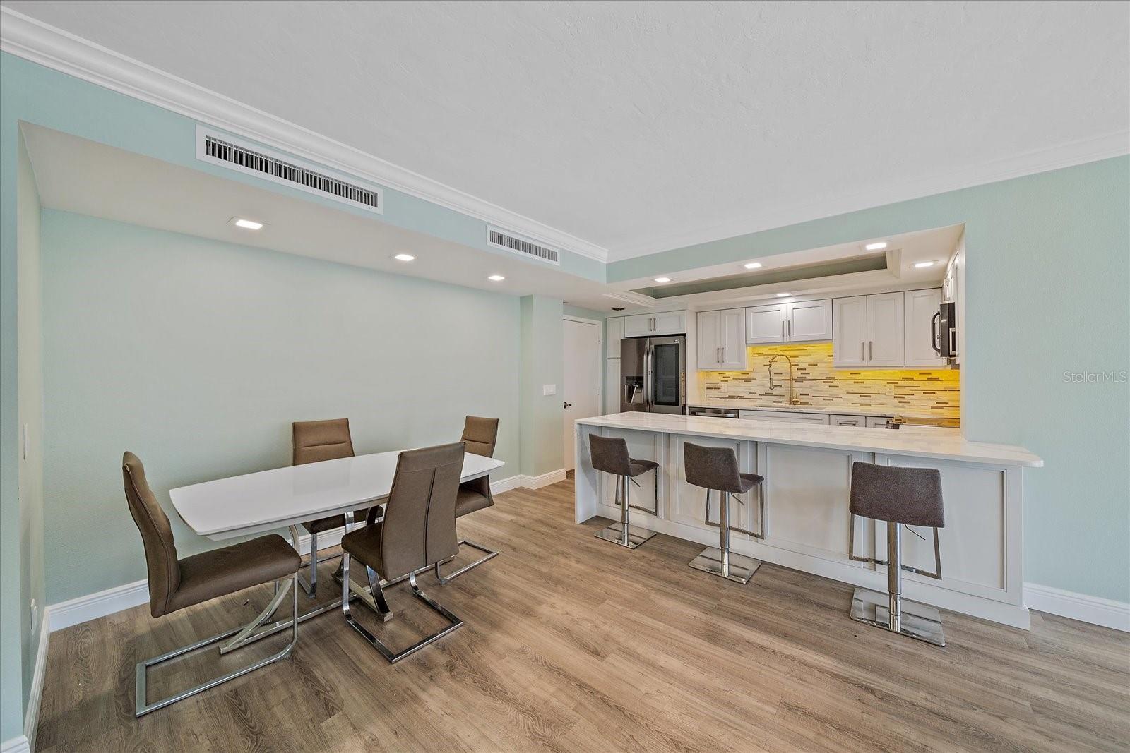 1212 BENJAMIN FRANKLIN DR #306