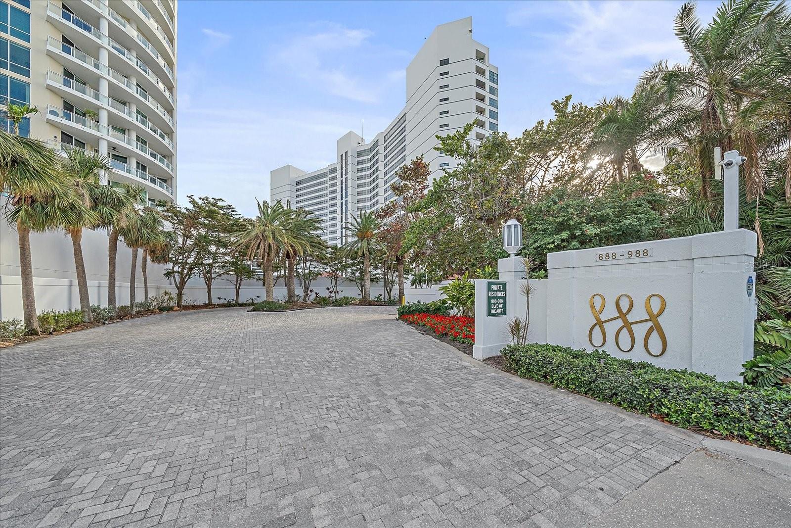 888 BLVD OF THE ARTS #1008
