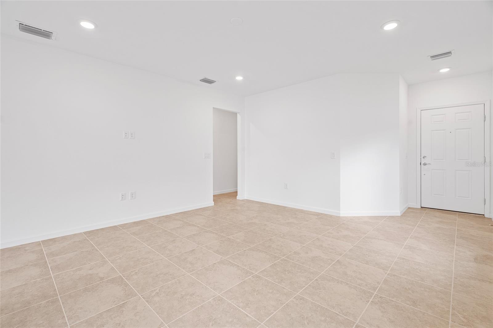 6560 SILVERSTAR DR