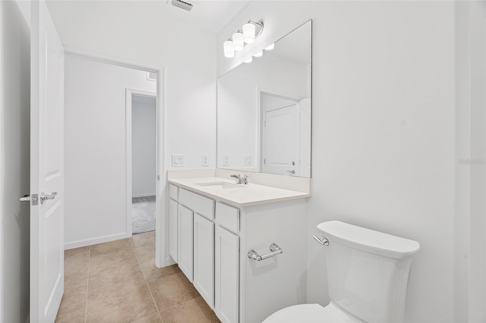 6560 SILVERSTAR DR