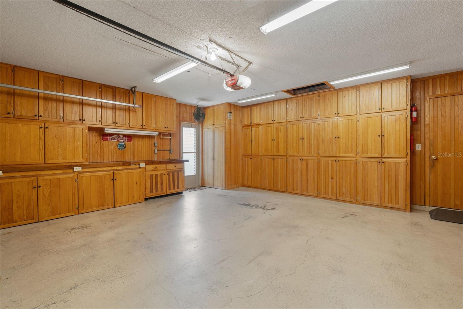 801 PONDEROSA PINE LN