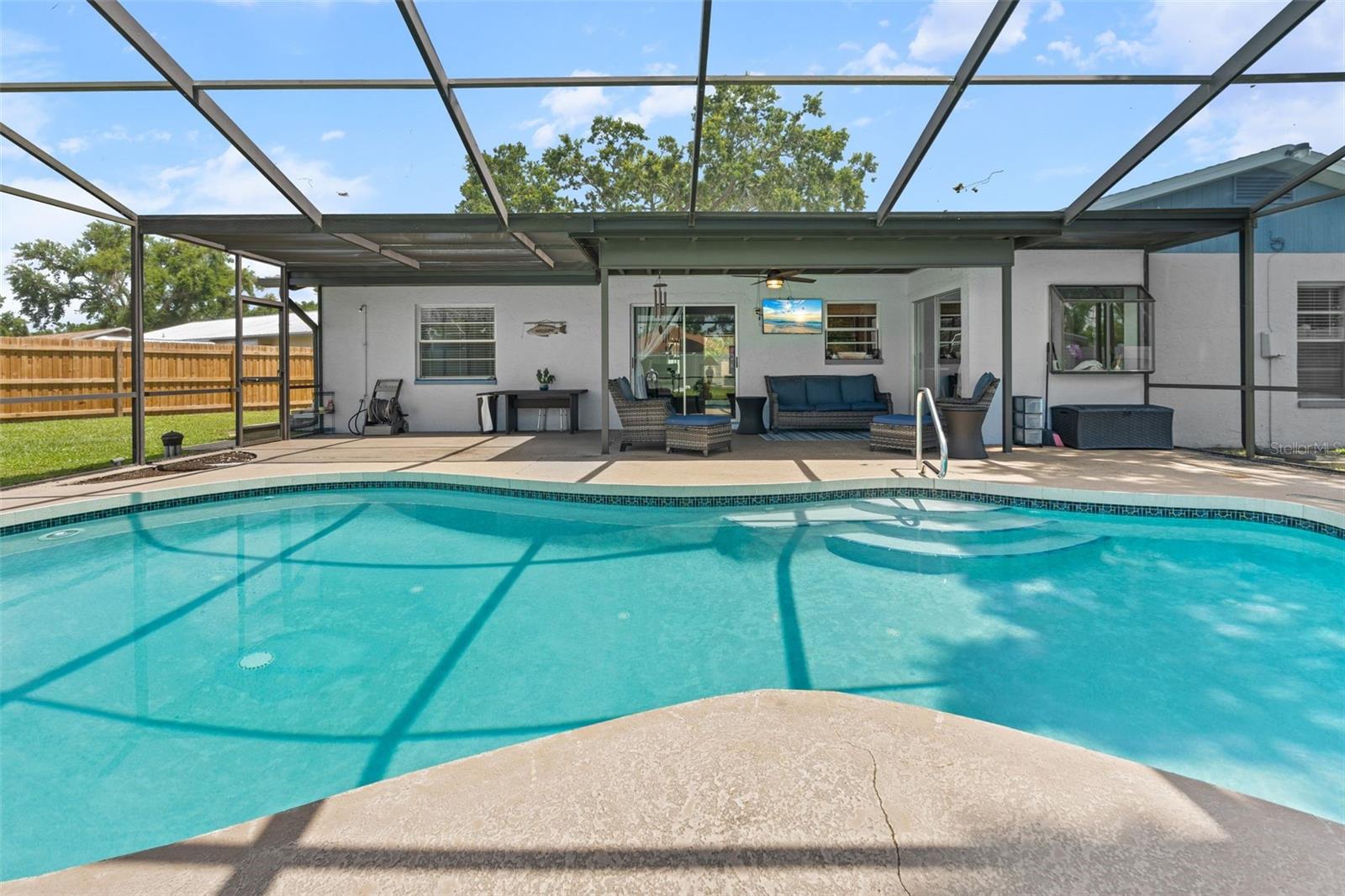 801 PONDEROSA PINE LN