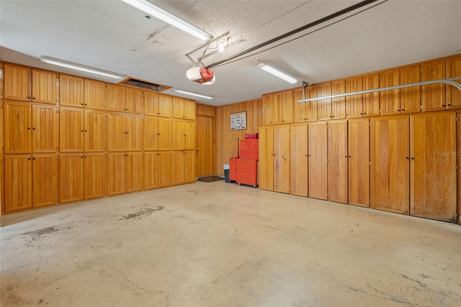 801 PONDEROSA PINE LN