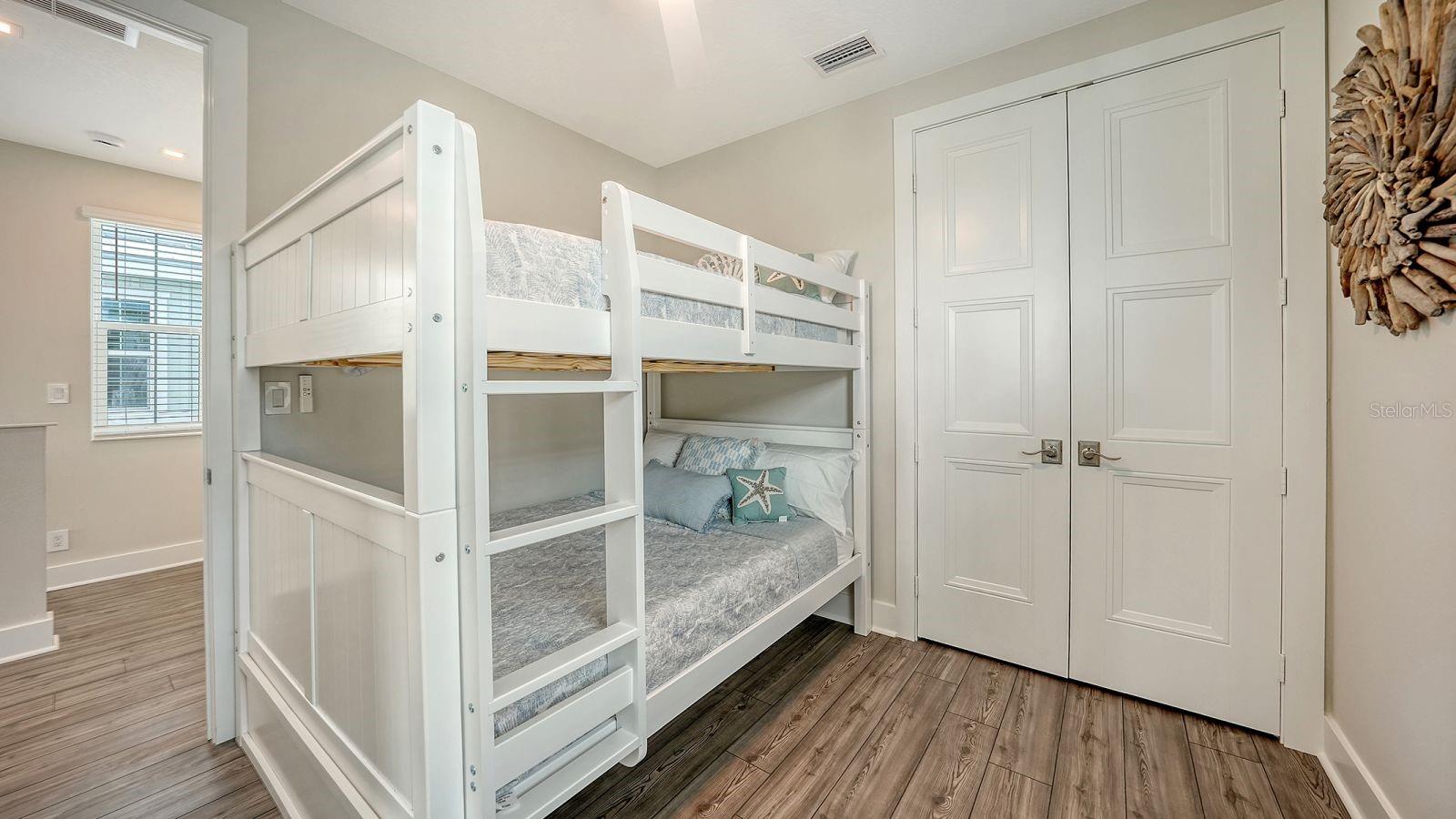 12413 GULF BREEZE TER