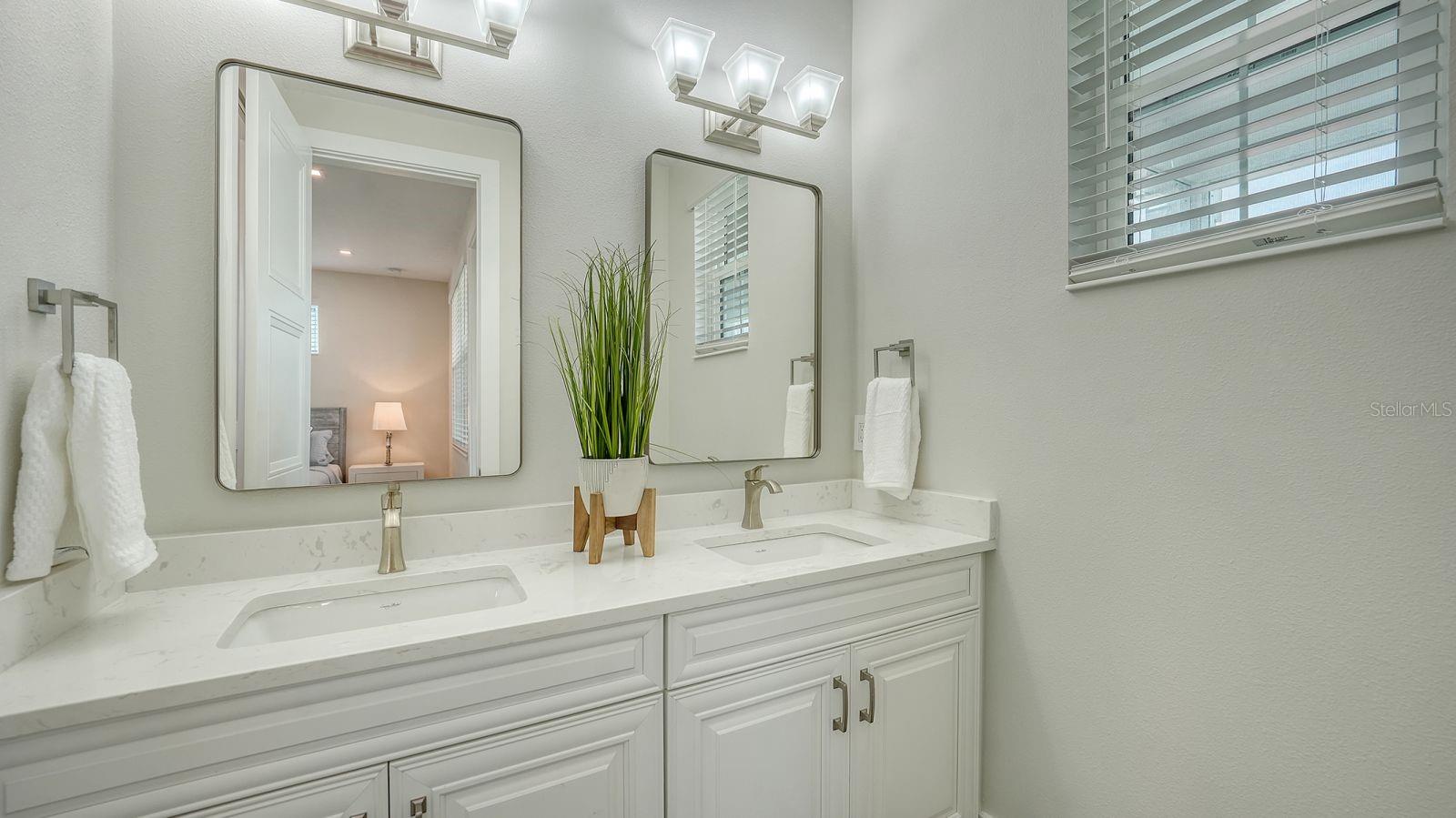 12413 GULF BREEZE TER