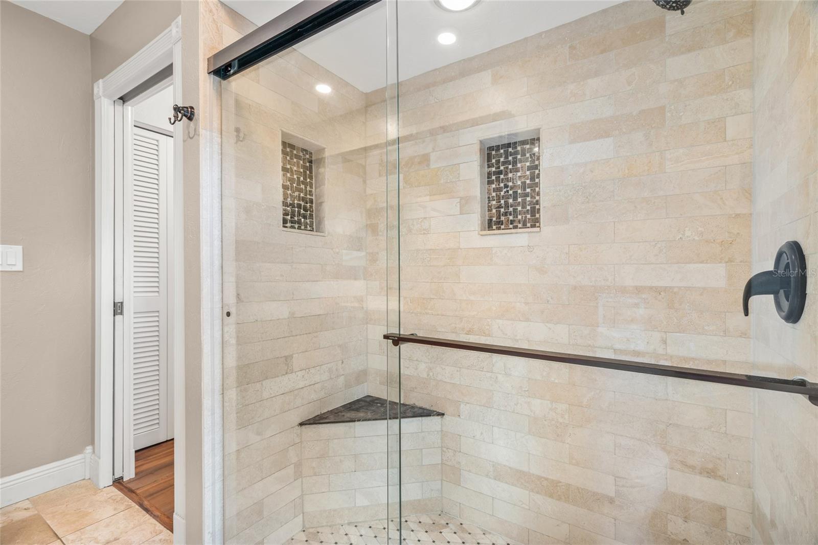 4207 CHARING CROSS RD