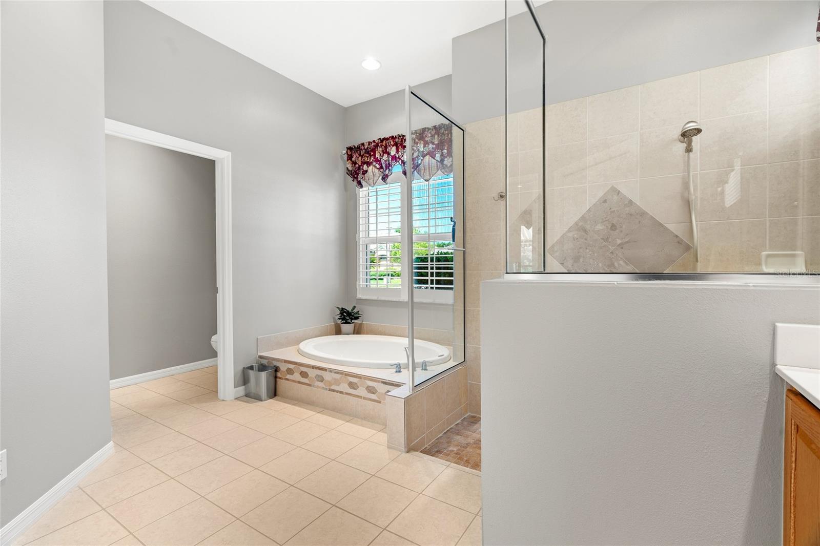 6281 AVENTURA DR