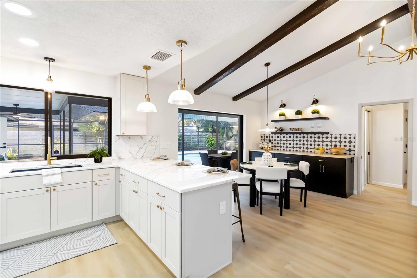 5438 BENEVA WOODS WAY