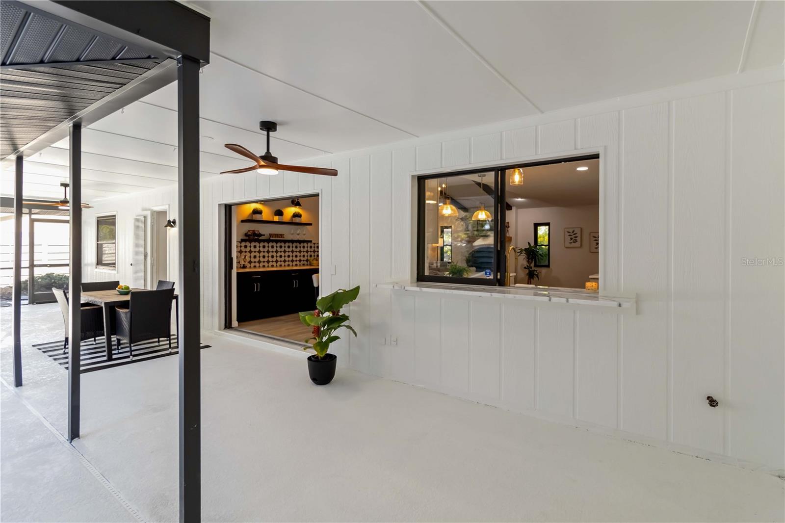 5438 BENEVA WOODS WAY