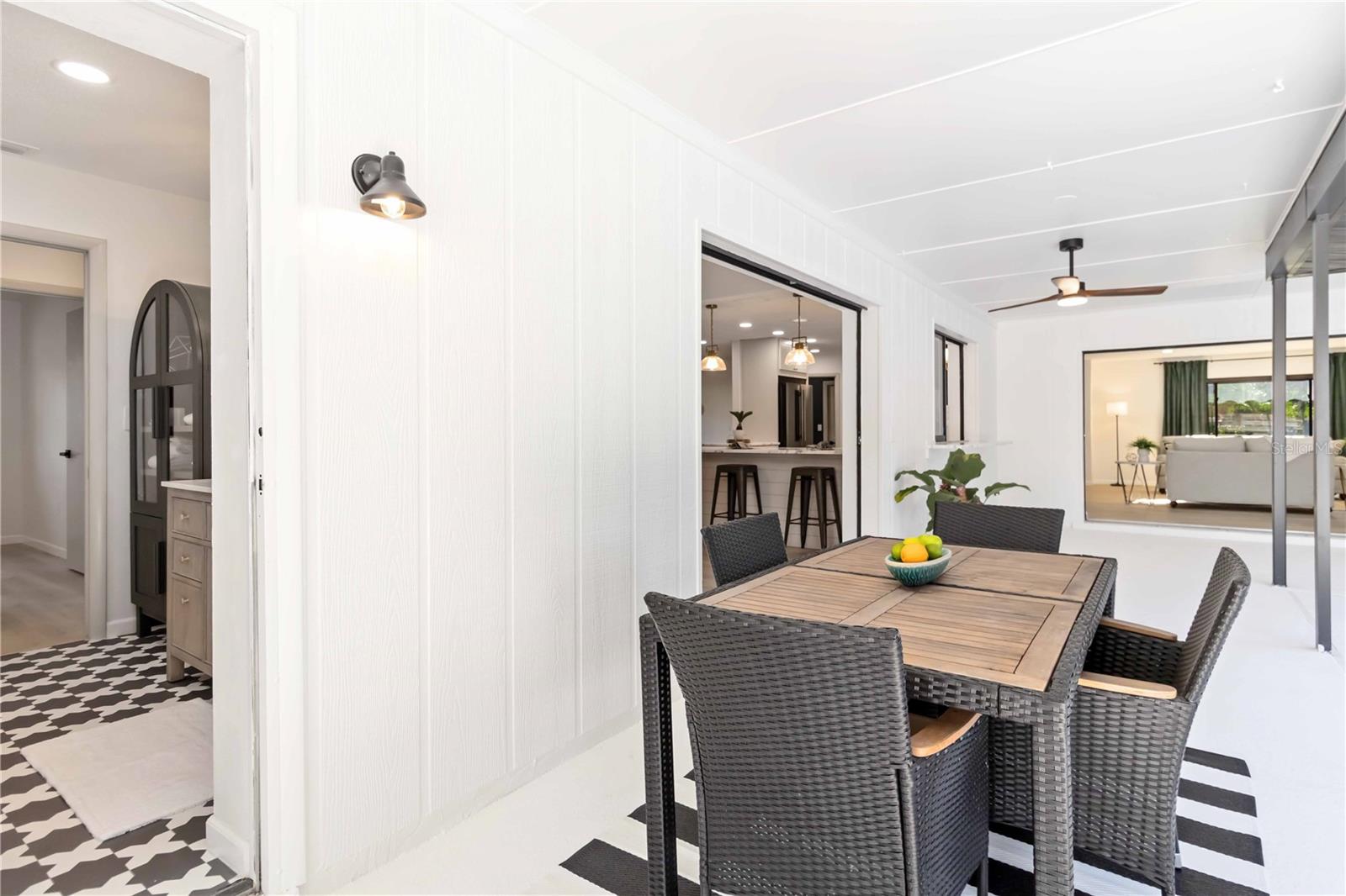 5438 BENEVA WOODS WAY