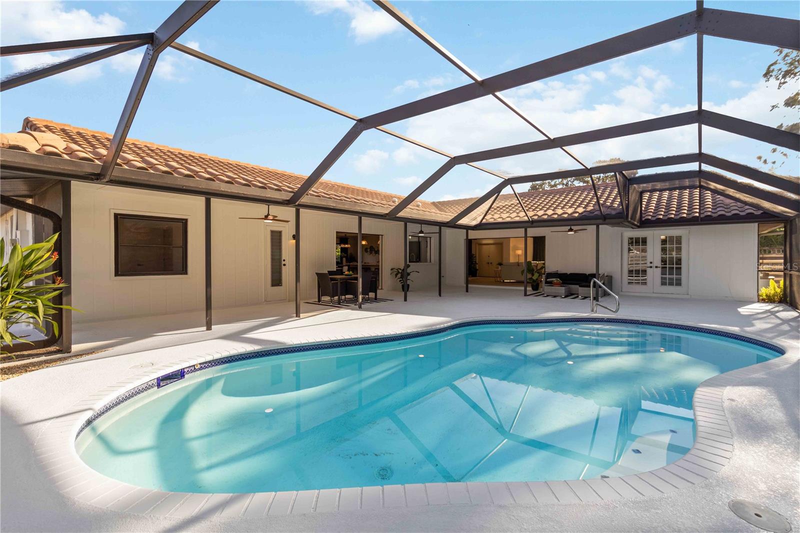 5438 BENEVA WOODS WAY