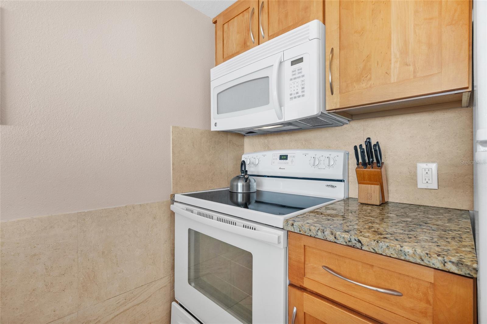 5966 MIDNIGHT PASS RD #G118