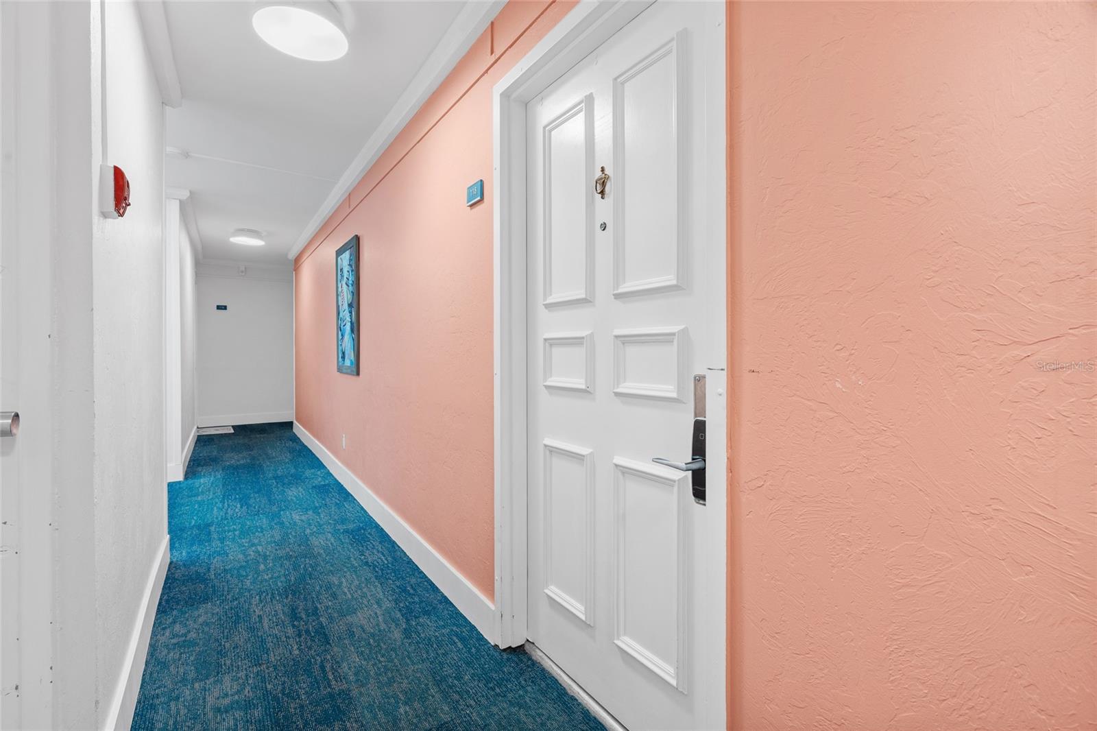 5966 MIDNIGHT PASS RD #G118