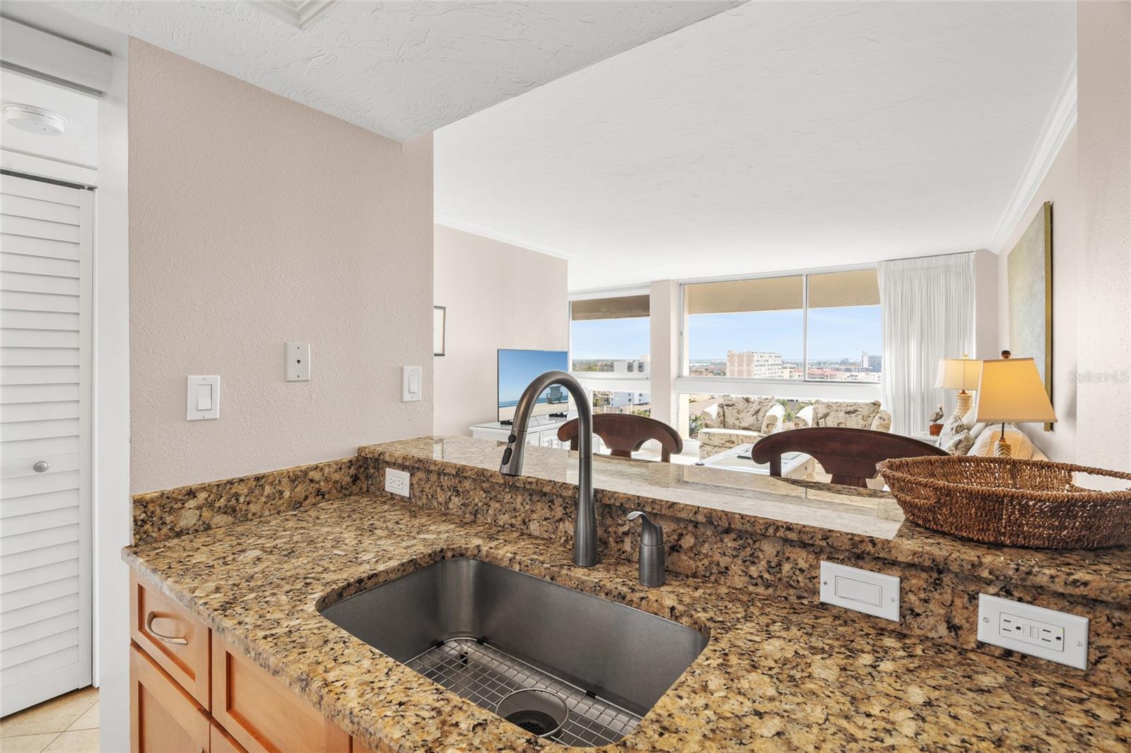 5966 MIDNIGHT PASS RD #G118