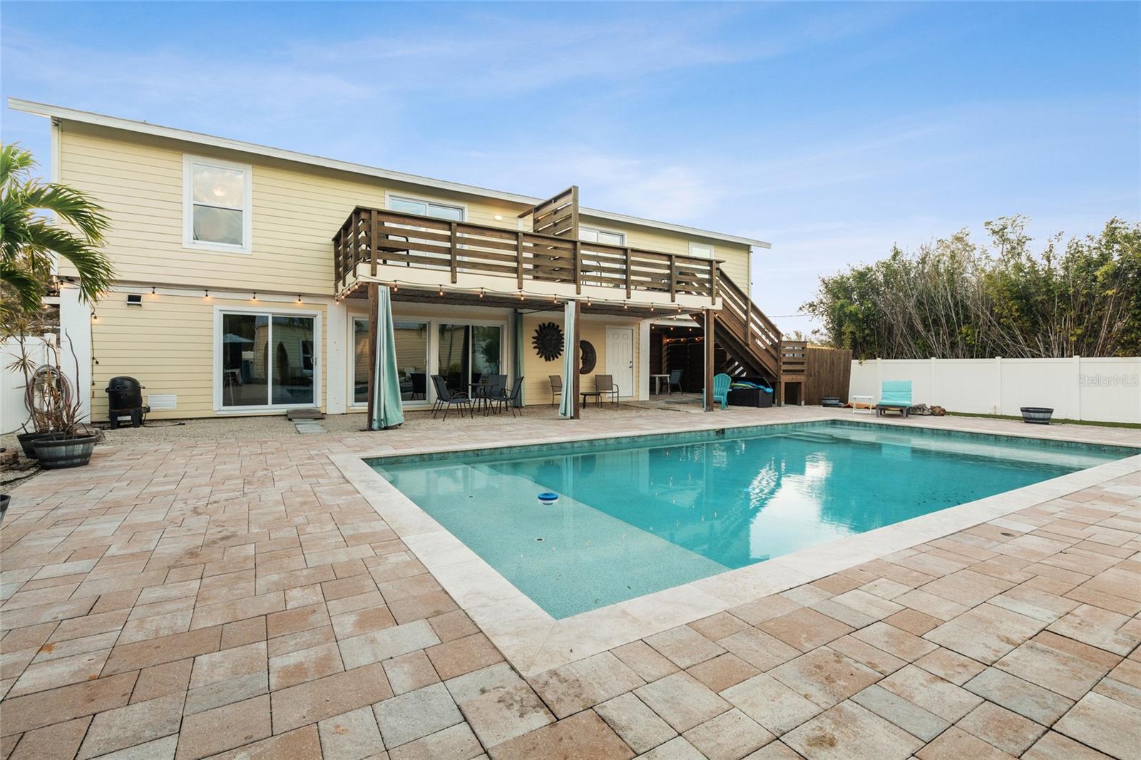 4503-4505 102ND ST W