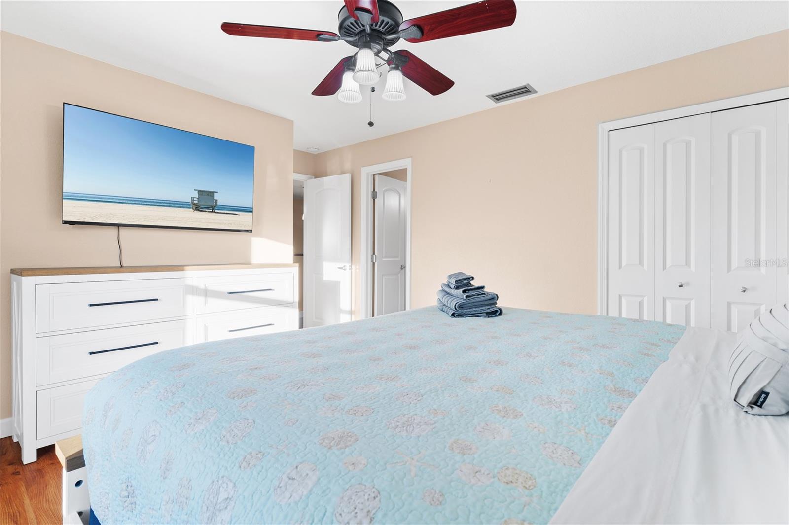 4503-4505 102ND ST W