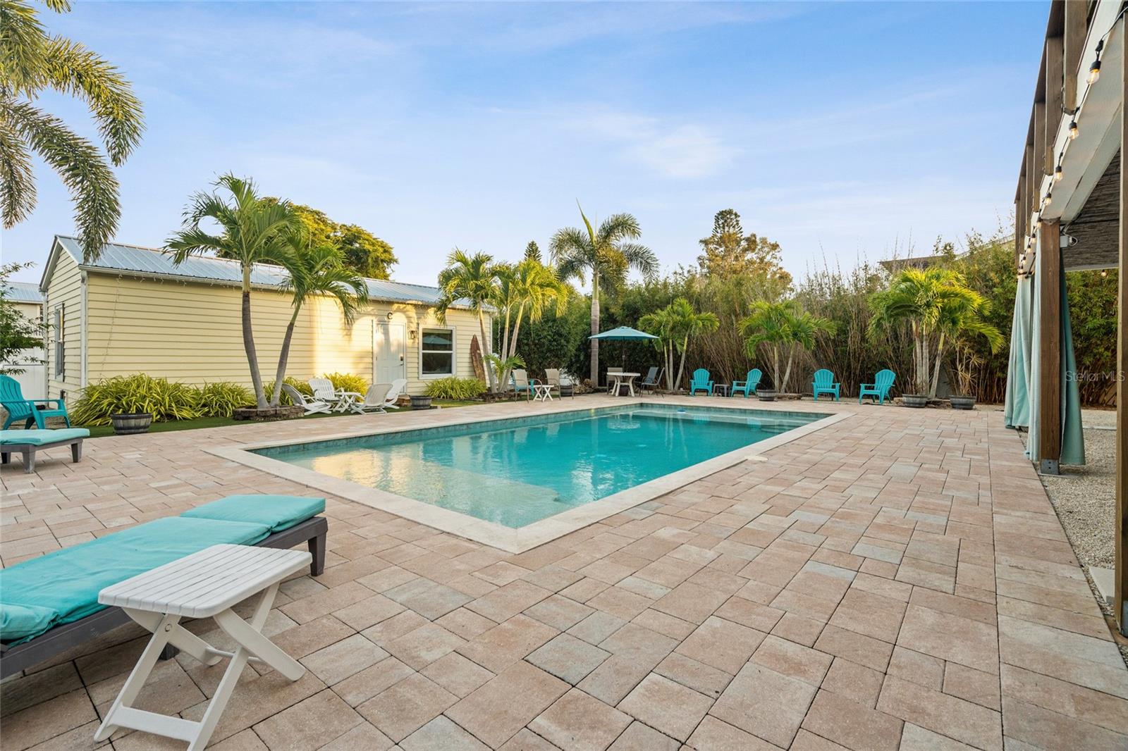 4503-4505 102ND ST W