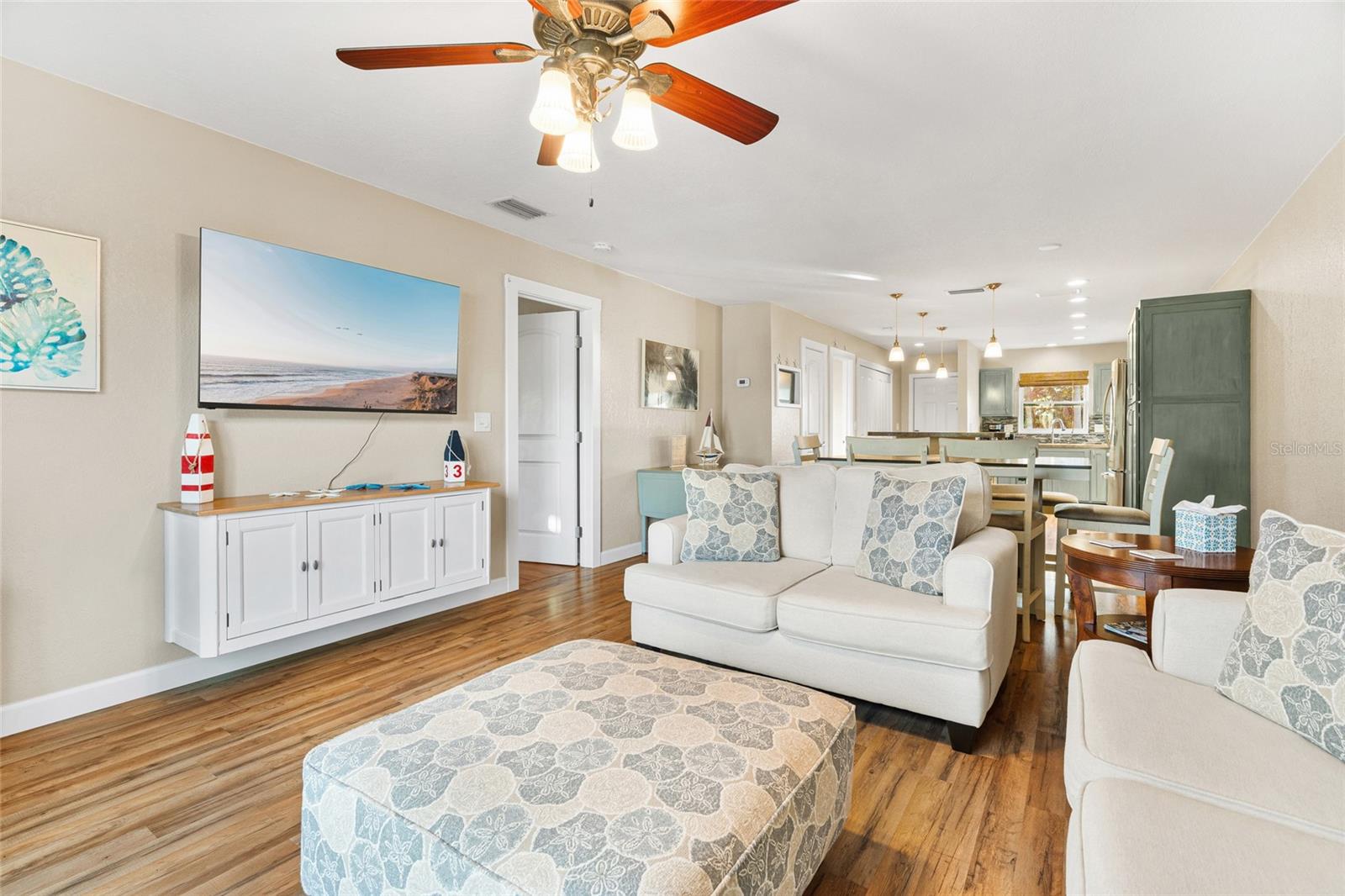 4503-4505 102ND ST W