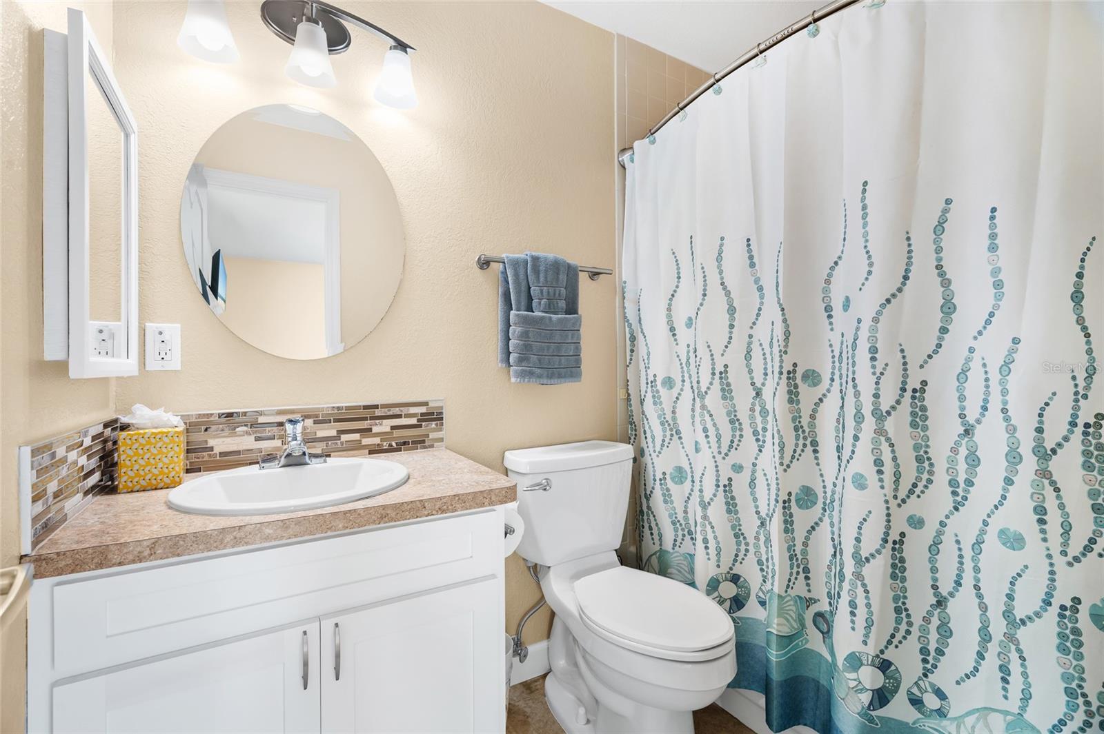 4503-4505 102ND ST W