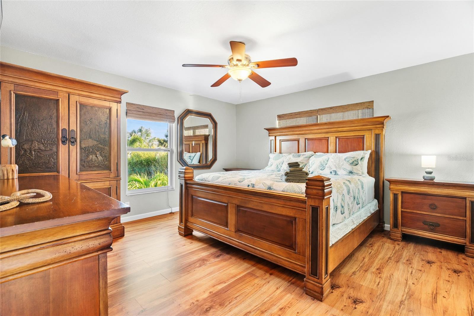 4503-4505 102ND ST W