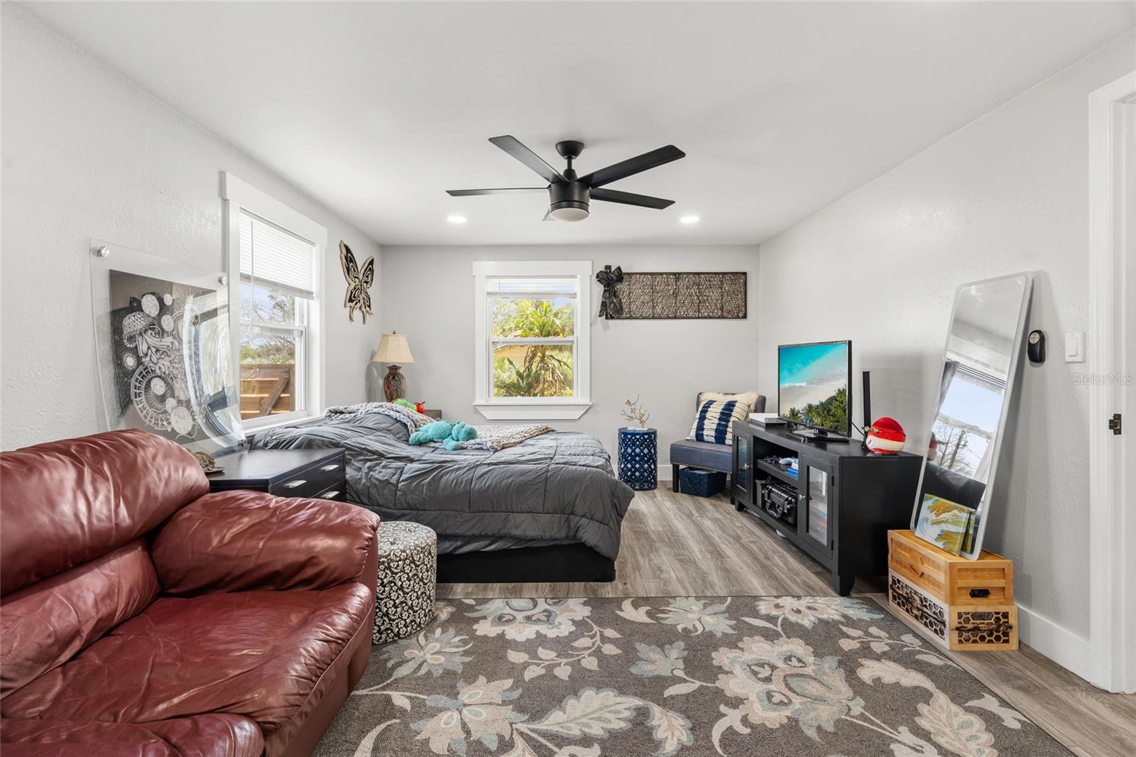 5135 OLD BRADENTON RD