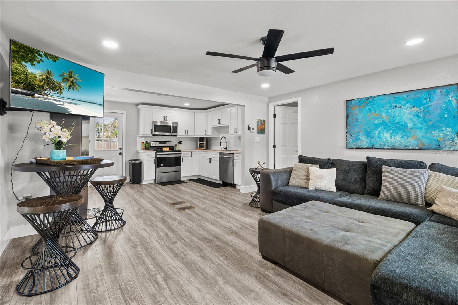 5135 OLD BRADENTON RD